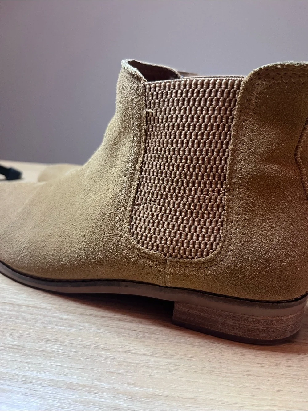 TOMS Suede Chelsea Ankle Boots Tan Camel Women’s US 7.5